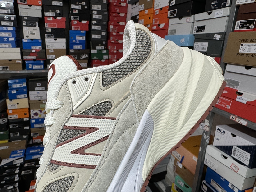 Loro Piana x  New Balance NB 990 V6